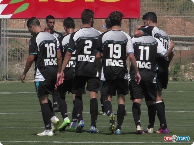 שחקני מורשה חוגגים יתרון מפתיע (שקד מורג)